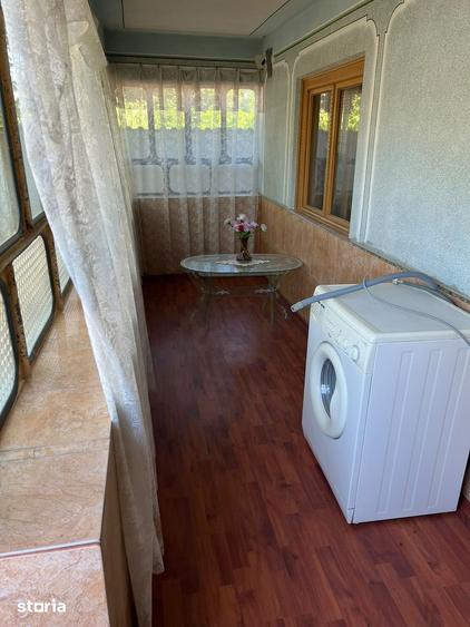 Casă cu 4 camere cu Teren 983 Mp în Peretu