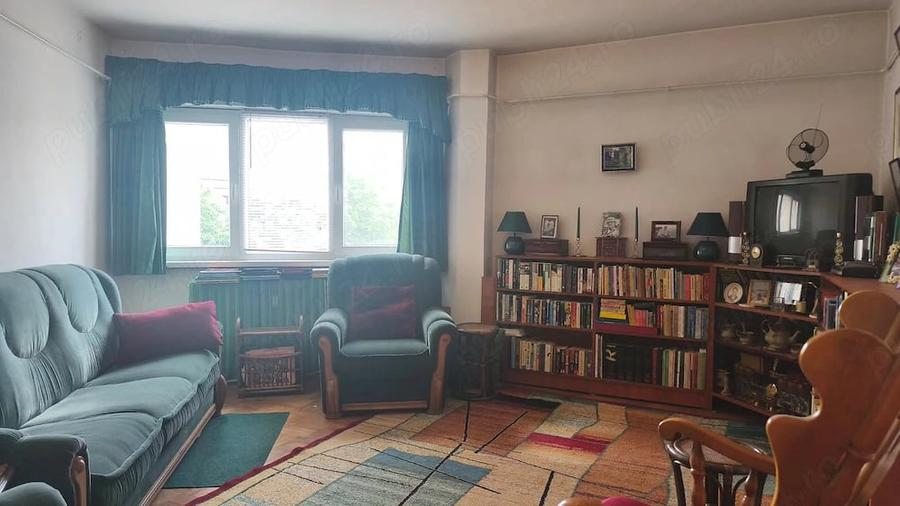 Apartament cu 4 camere decomandat în Ultracentral