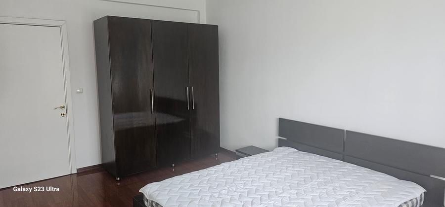 Apartament cu 3 camere decomandat în Zorilor