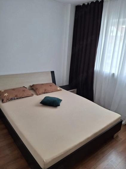 Apartament cu 2 camere decomandat în Valea Aurie