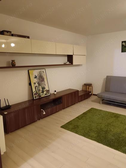 Apartament cu 3 camere decomandat în Ștefănești