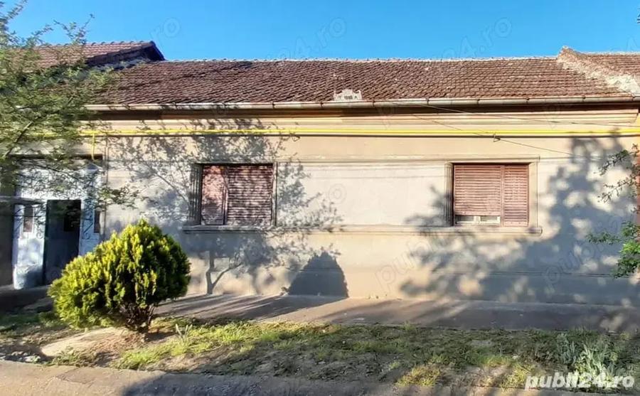 Casă cu 3 camere în Bocșa
