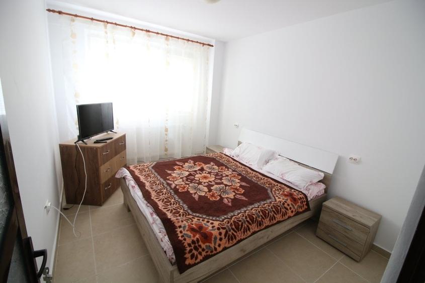 Apartament cu 4 camere decomandat, mobilat în Micro 20