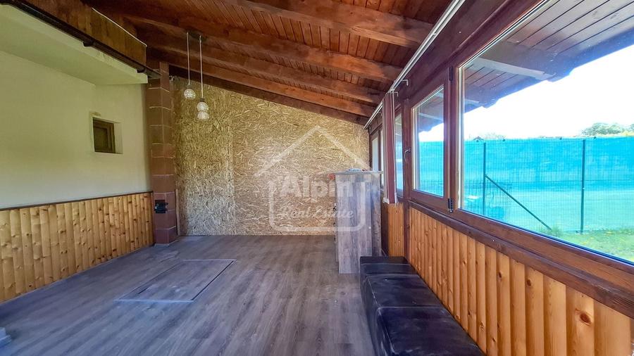 Duplex cu 4 camere cu Canalizare în Cărpiniș