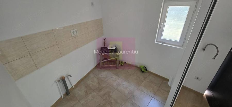 Casa cu 2 camere de vanzare in Campina