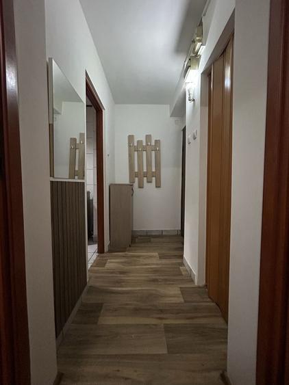 Apartament cu 2 camere semidecomandat în Brâncoveanu