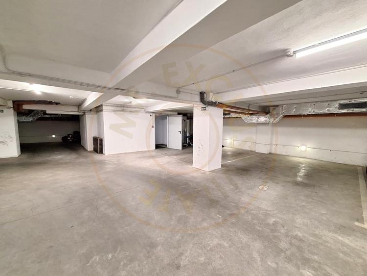 Apartament cu 4 camere decomandat, mobilat în Craiovei