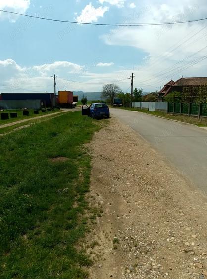 Teren de 5100 mp, în Mihai Viteazu