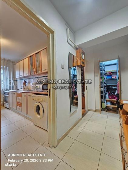 Apartament cu 3 camere semidecomandat în Central