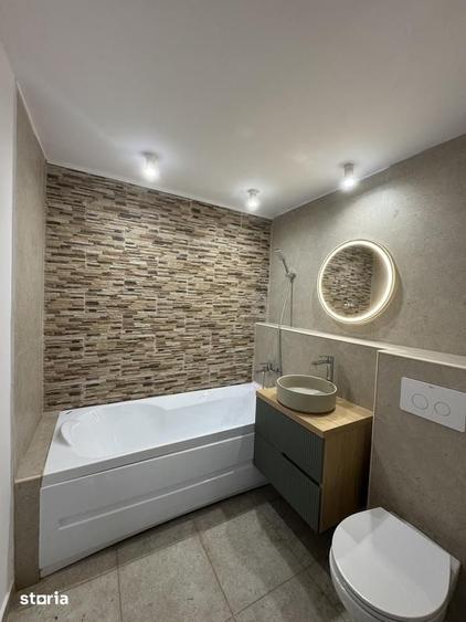 Apartament cu 3 camere decomandat în Ștefan cel Mare