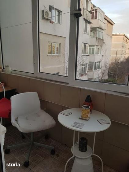 Apartament cu 3 camere decomandat în Cantacuzino