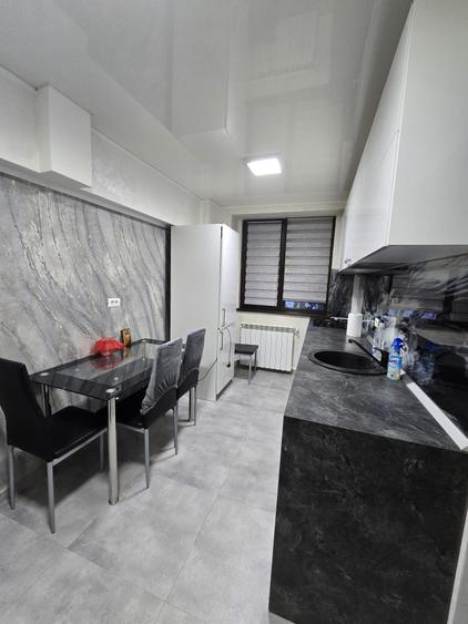 Apartament cu 2 camere decomandat în Sârbi