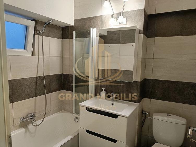 Apartament cu 4 camere semidecomandat, mobilat în Dacia