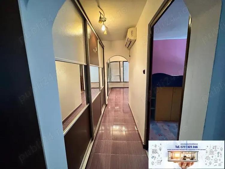 Apartament cu 3 camere decomandat în Mazepa 2
