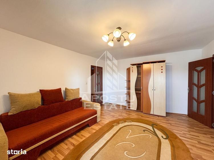 Apartament cu 2 camere semidecomandat în Girocului