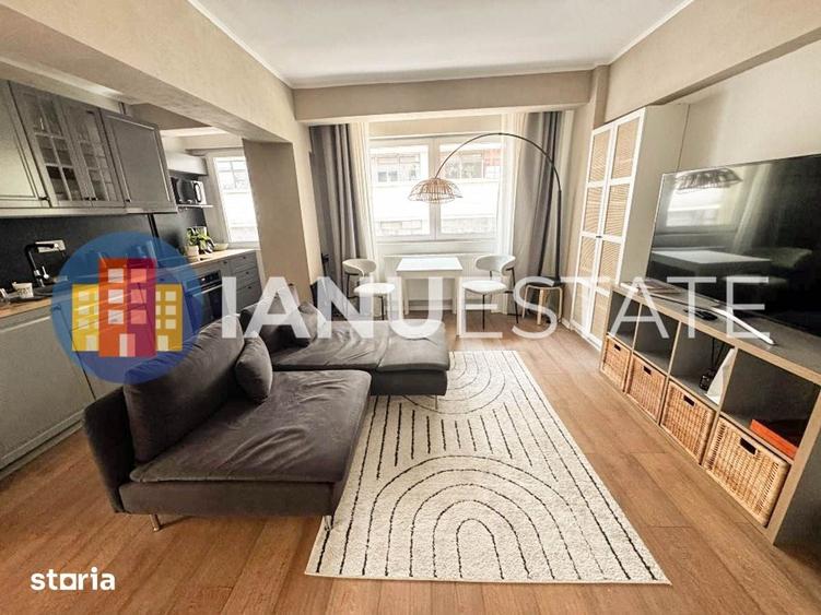 Apartament cu 3 camere decomandat în Victoriei