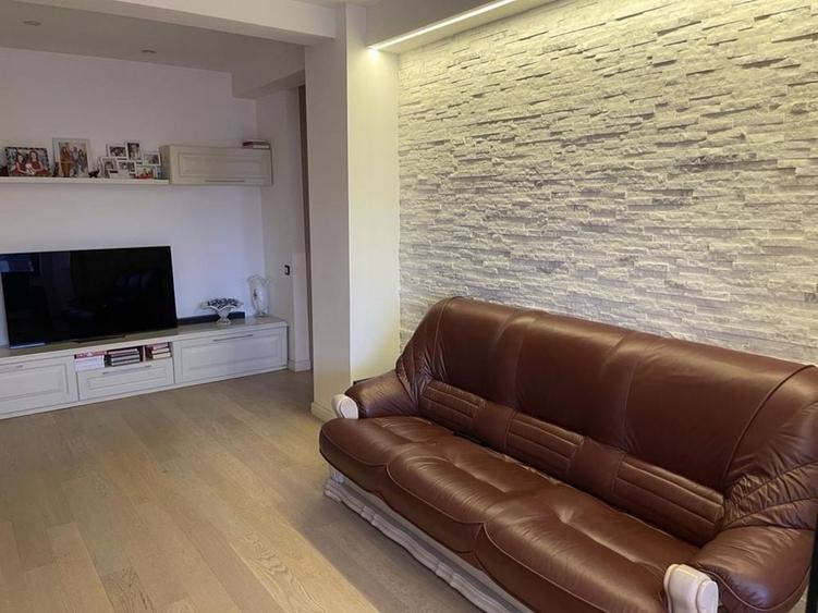 Apartament 2 camere - inchiriere - 2