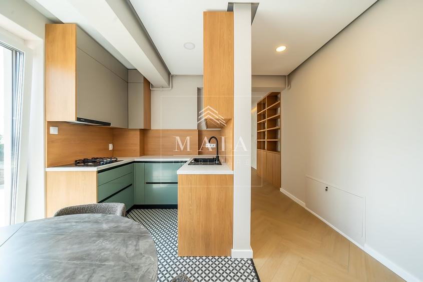 Apartament cu 3 camere decomandat în Central