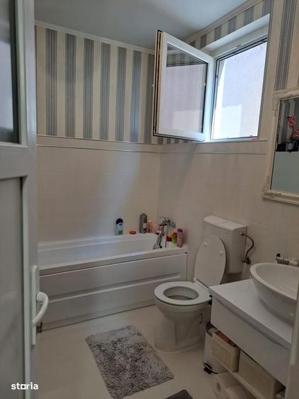 Apartament cu 3 camere în Decebal