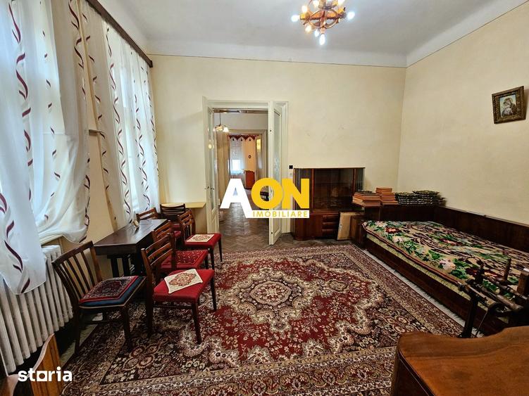Casa 5 camere, 2 bai, 490 mp teren, Centru, pretabila pentru birouri - 1