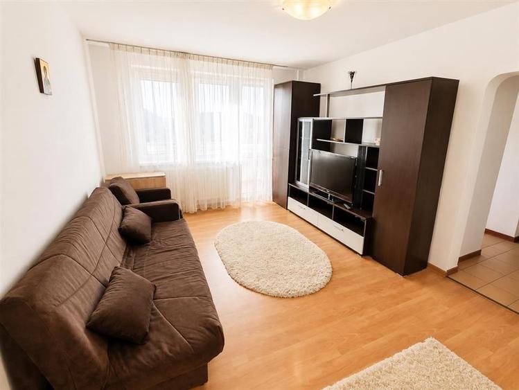 Apartament cu 2 camere semidecomandat în Astra