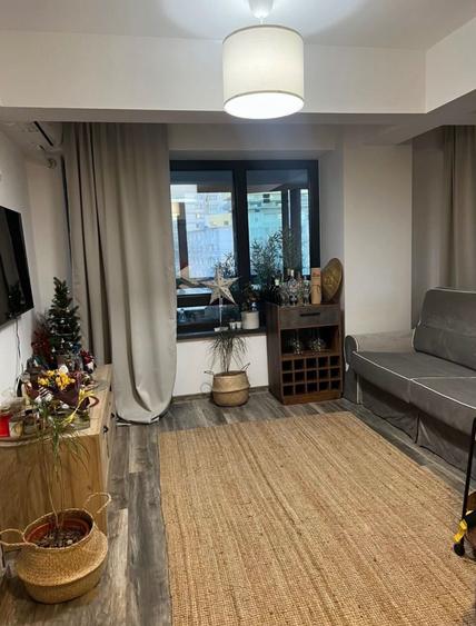 Apartament cu 3 camere decomandat în Ultracentral