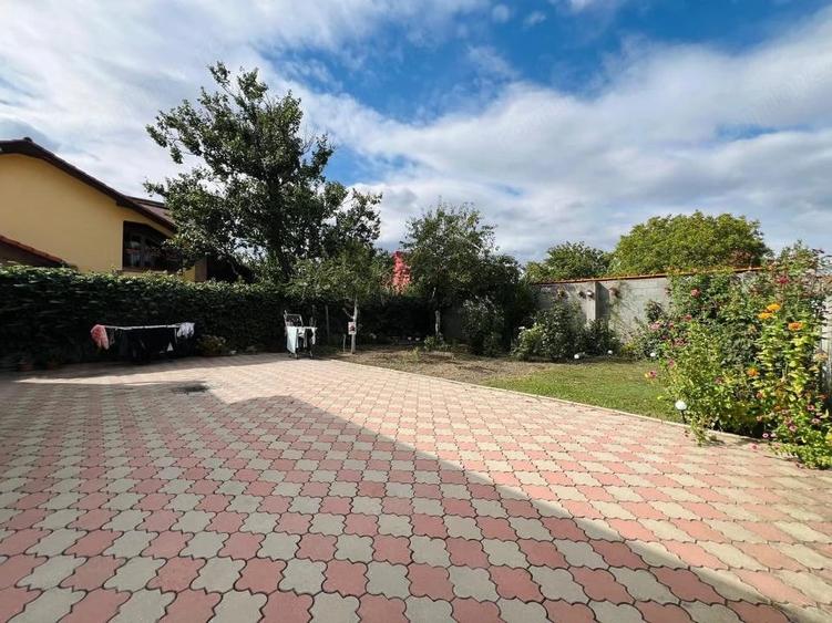 Casă cu 4 camere cu Teren 500 Mp în Mehala