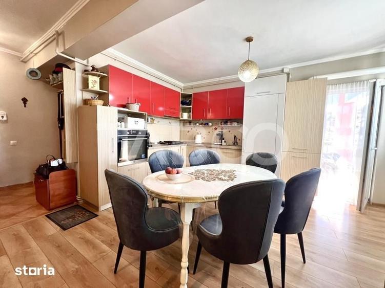 Apartament cu 4 camere semidecomandat în Sopor