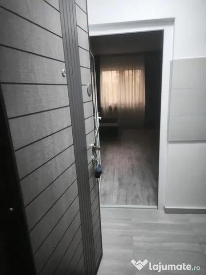 Garsonieră semidecomandată, mobilată în CET