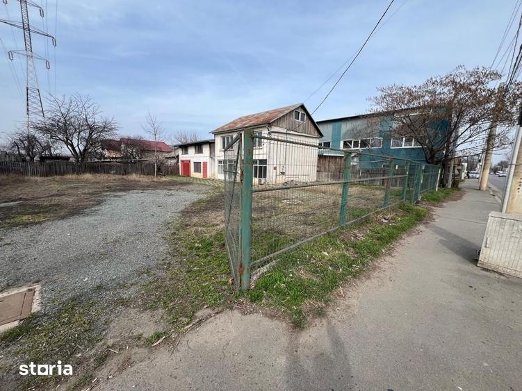 Spațiu comercial, de 1,300 mp, în Central