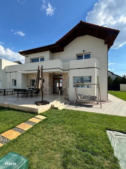 Casă cu 4 camere în Central