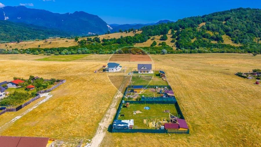 Teren Construcții intravilan de 1000 mp, în Glăjărie