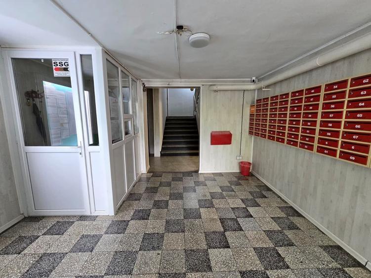 Garsonieră semidecomandată în Titan