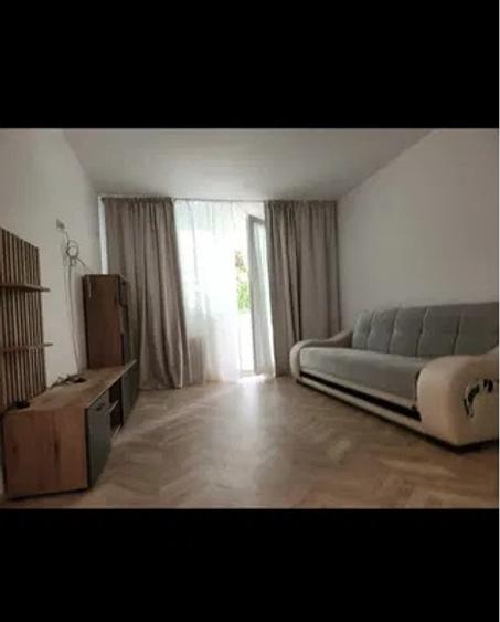 Apartament cu 2 camere semidecomandat, mobilat în Berceni