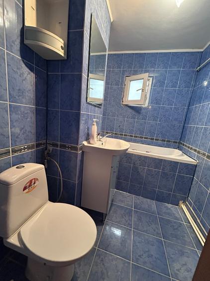 Apartament cu 3 camere decomandat în Buzaului