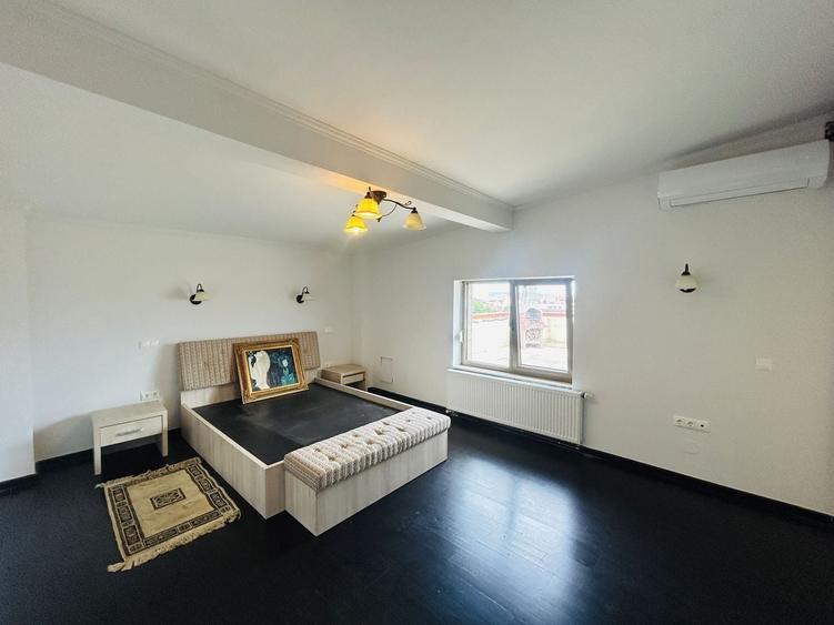 Apartament cu 4 camere în Hipodrom 1