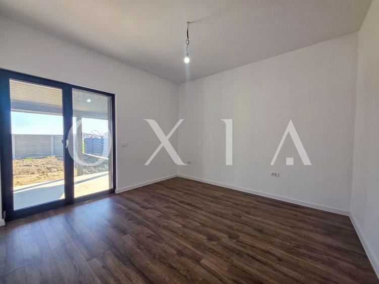 Duplex cu 4 camere cu Canalizare în Moșnița Nouă