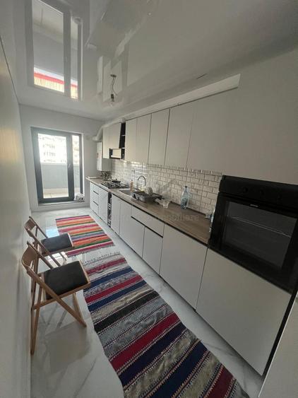Apartament cu 2 camere decomandat în Nicolina