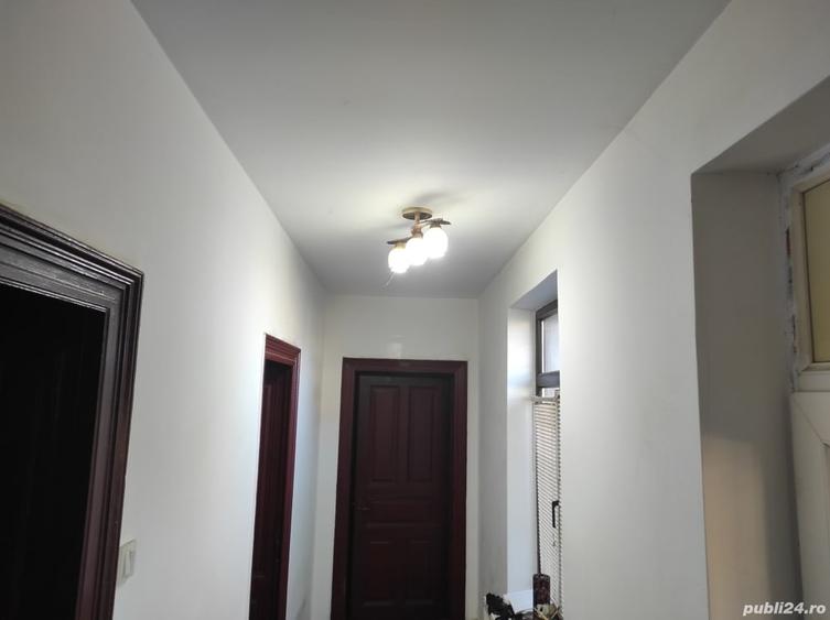 Casă cu 4 camere cu Teren 435 Mp în Central