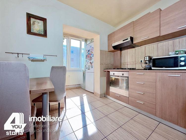 Apartament cu 3 camere decomandat în Micălaca