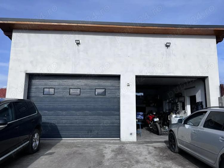 Casă cu 3 camere cu Teren 6000 Mp în Central