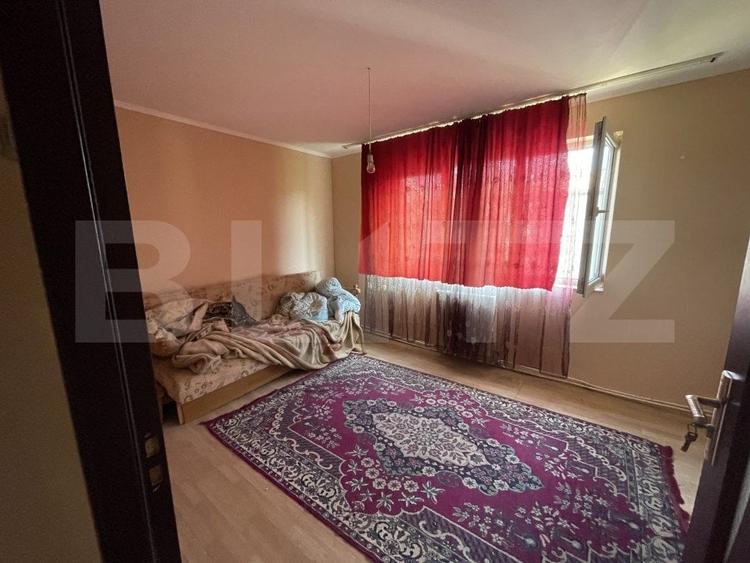 Apartament cu 3 camere decomandat, mobilat în Micro 16 — fotografia 3