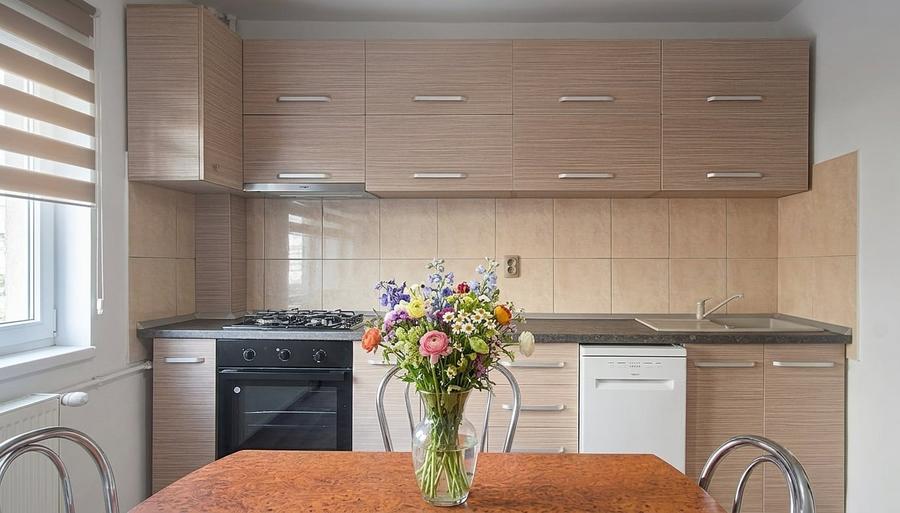 Apartament cu 2 camere decomandat, mobilat în Vitan Mall