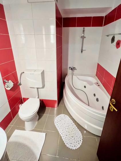 Apartament cu 4 camere decomandat în Iosia
