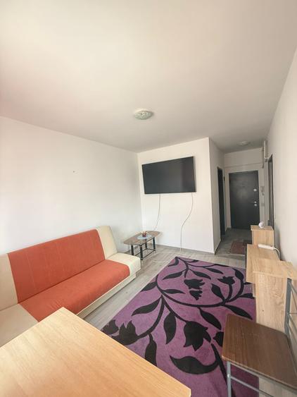 VANZARE GARSONIERA DECOMANDATA CU BALCON- ETAJ INTERMEDIAR STR TINERETULUI - 16