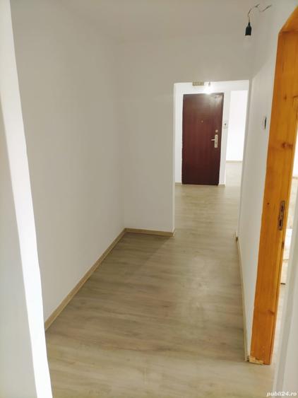 Apartament cu 3 camere decomandat în Lugoj
