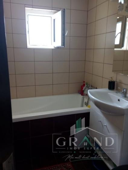 Apartament cu 2 camere decomandat, mobilat în Zorilor