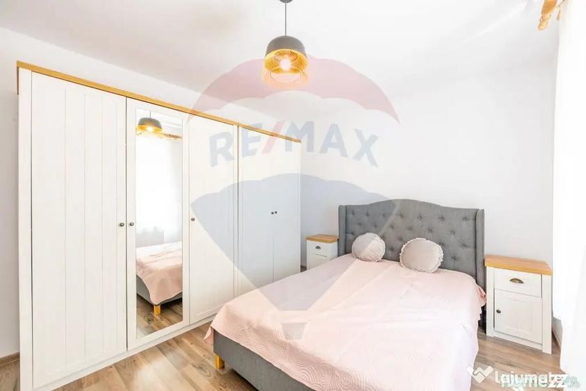 Apartament cu 3 camere semidecomandat în Aurel Vlaicu