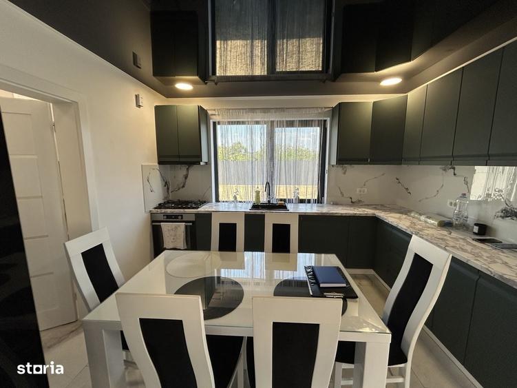 Casă cu 3 camere în Central