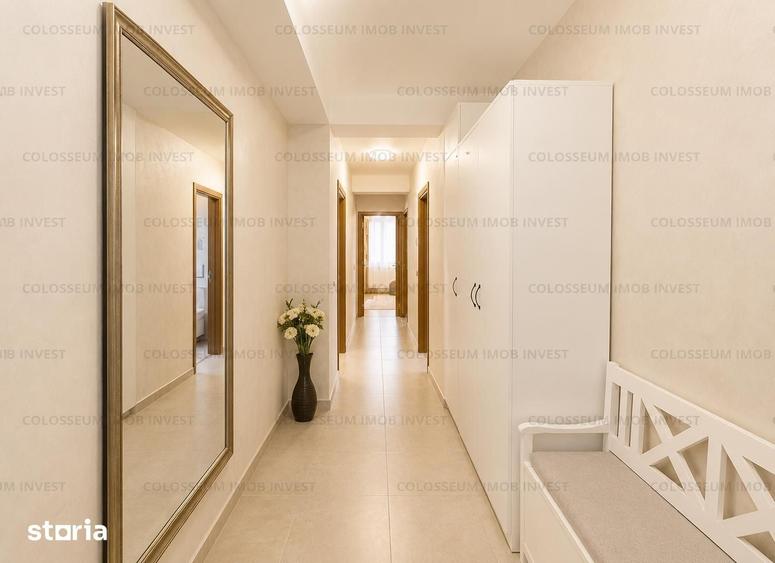 Apartament cu 3 camere decomandat în Tractorul